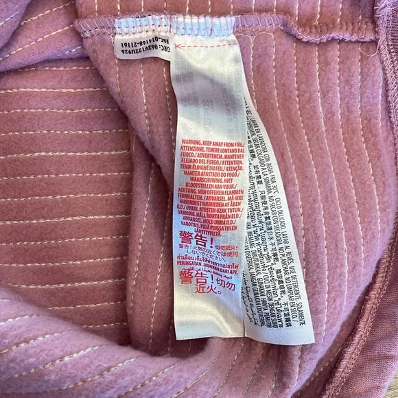 Walt Disney World 50th spirit jersey lilac sequin sweatshirt limited and rare - Picture 8 of 12